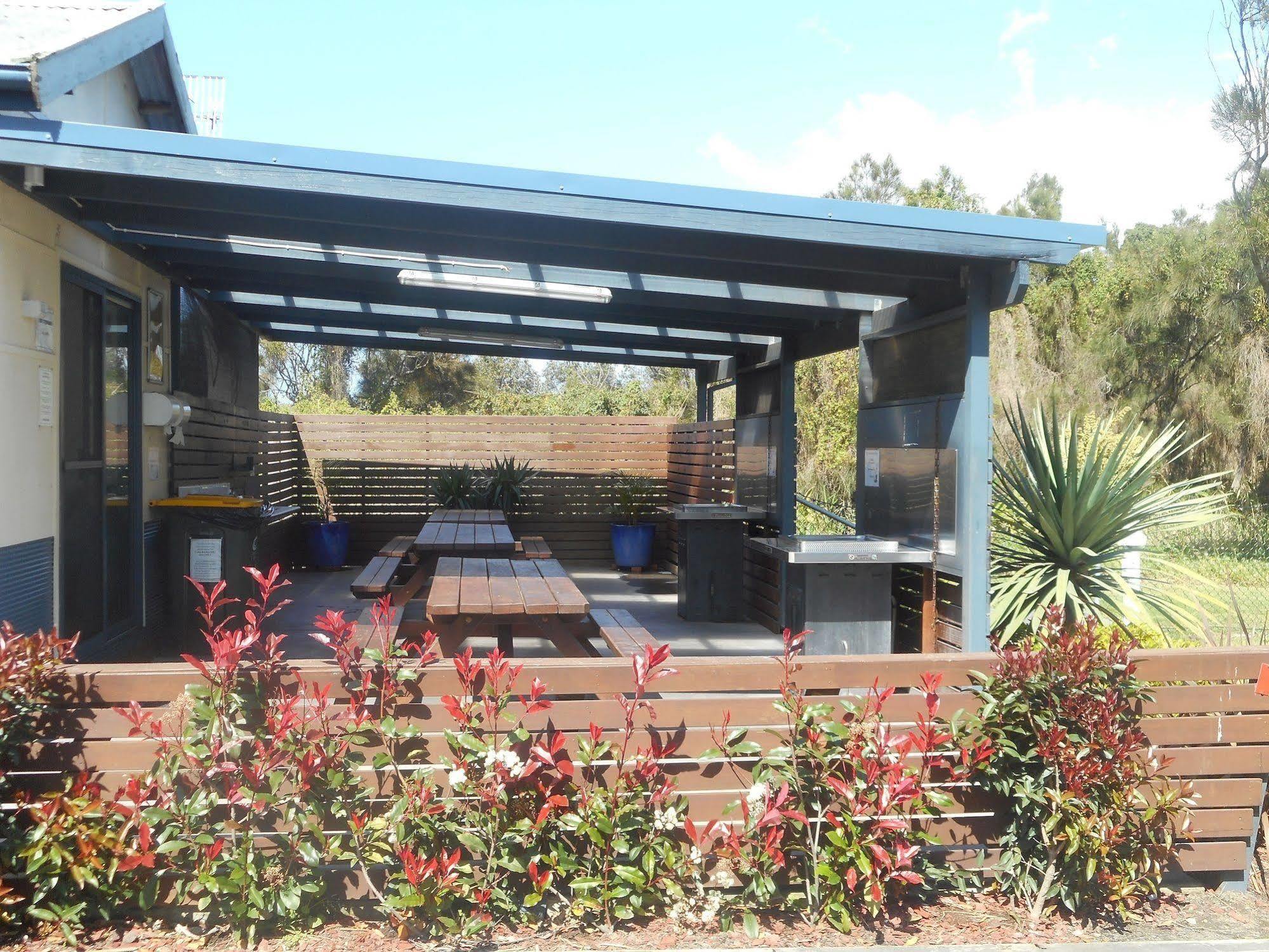 Two Shores Holiday Village Entrance Extérieur photo